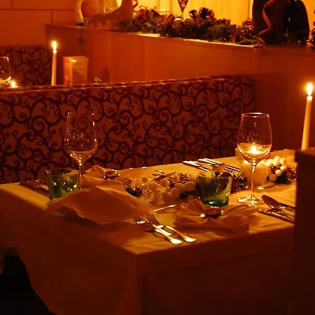 Alpenhotel Regina נאודרס