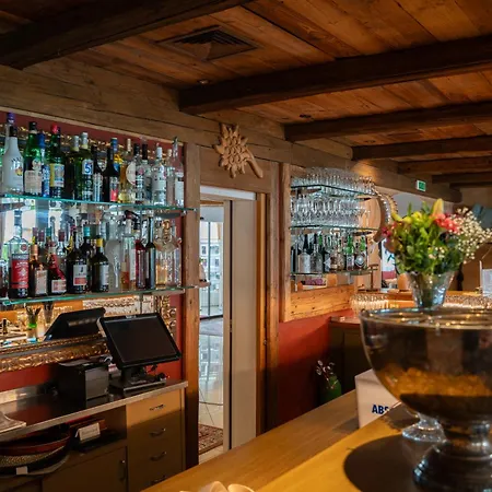 Alpenhotel Regina Szálloda 4*