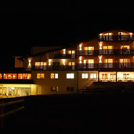מלון Alpenhotel Regina