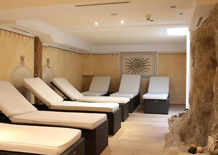 Hotel Alpenhotel Regina 4*