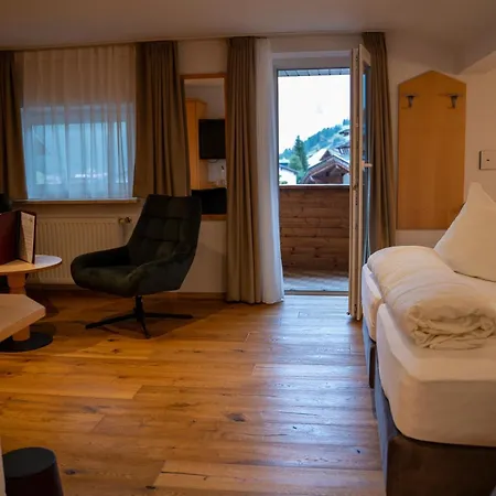 Alpenhotel Regina מלון 4*