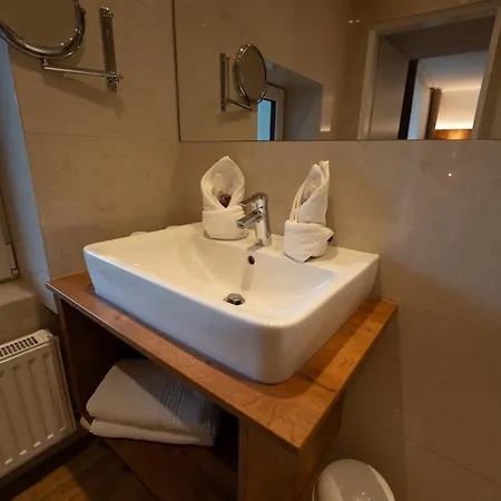 Alpenhotel Regina 4* Nauders